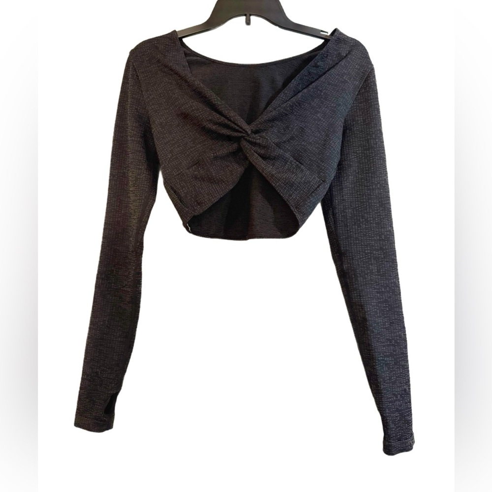 Joy Lab Black Long Sleeve Twist Front Top